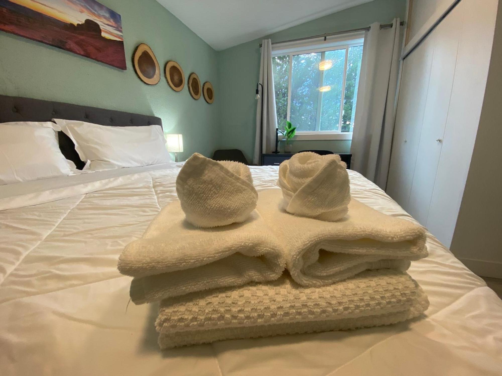 Hudson Homes Bnb Saanich Kültér fotó